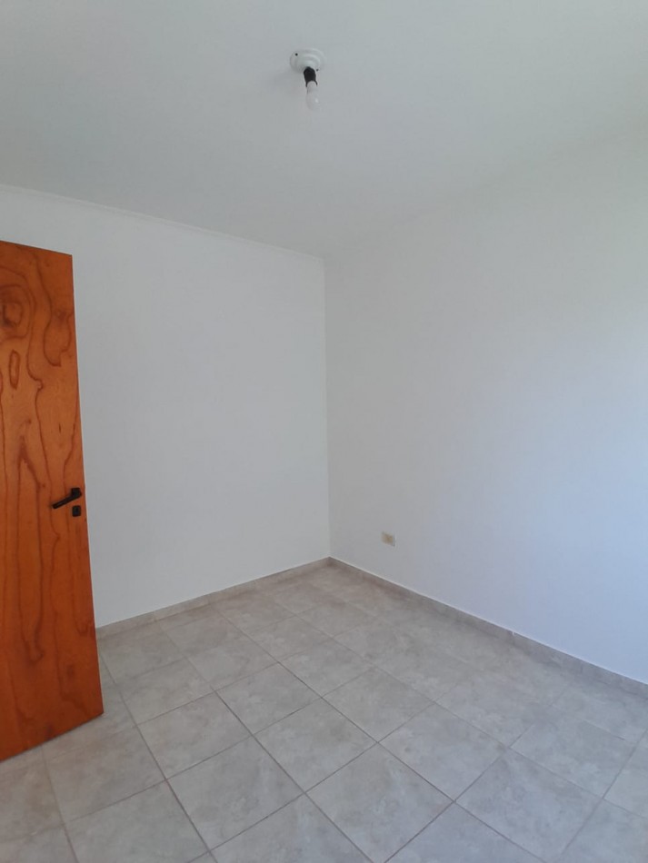 En alquiler departamento un dormitorio Oro Verde !