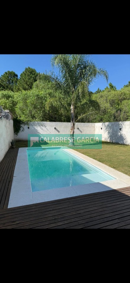 SE ALQUILA CASA 3 DORMITORIO CON PISCINA ZONA CRISOLOGO LARRALDE Y ZANNI