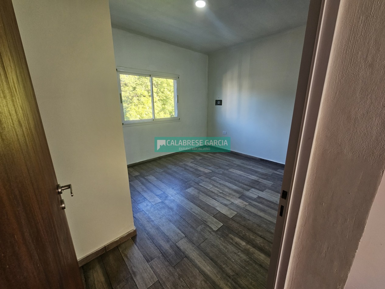 SE ALQUILA CASA DE 3 DORMITORIOS ZONA LA TOMA 