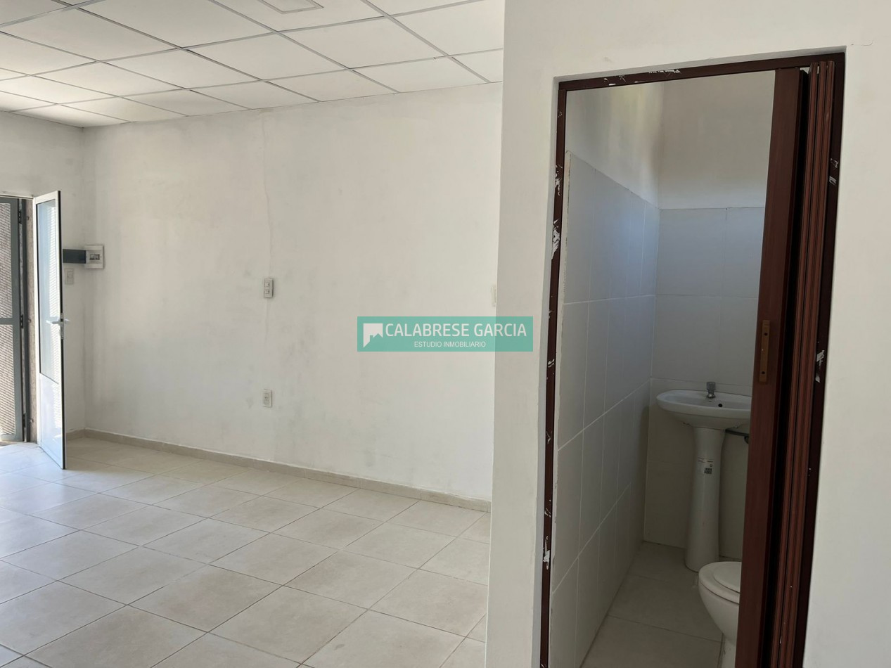 Alquilo Local en Colonia Avellaneda