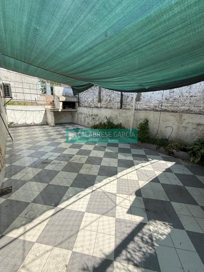 SE VENDE CASA ZONA CENTRO PARA ENTRAR A VIVIR