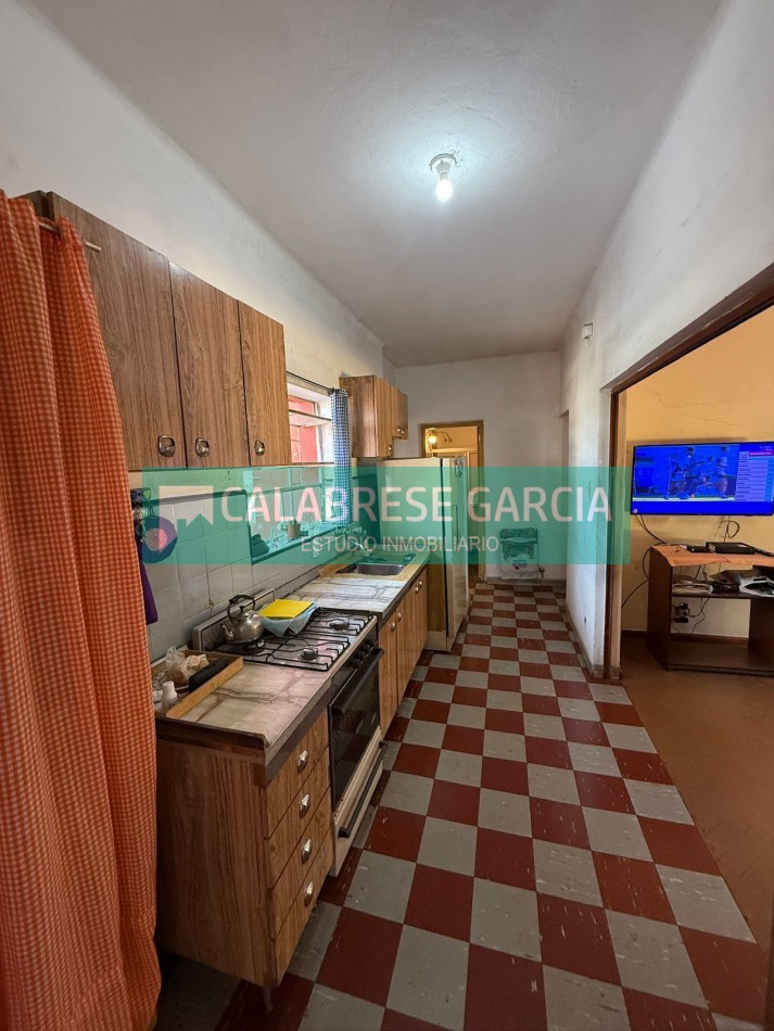 se vende planta alta en calle Maipu