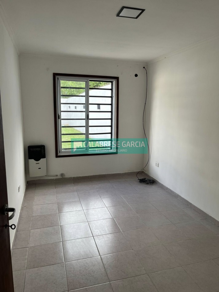 SE ALQUILA CASA 3 DORMITORIO CON PISCINA ZONA CRISOLOGO LARRALDE Y ZANNI