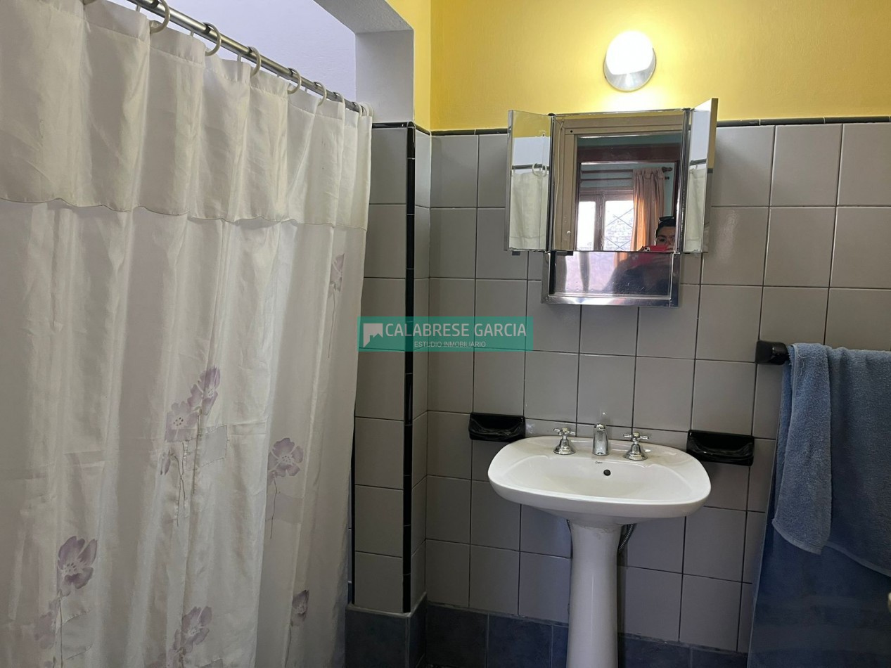 Oportunidad Casa en esquina Blas Parera y Zuviria!