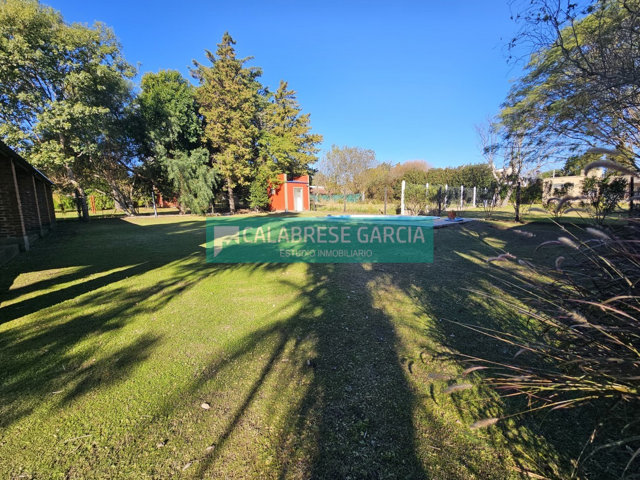 En venta casa quinta, impecable , barrio  el Molino . Sauce Motrull !