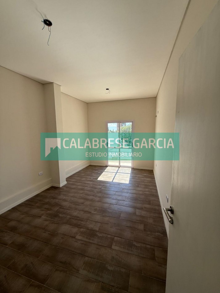 En venta departamento tres dormitorios zona centro ! 