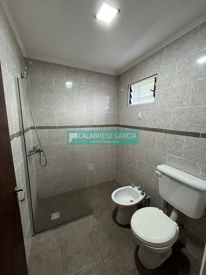 SE ALQUILA CASA 3 DORMITORIO CON PISCINA ZONA CRISOLOGO LARRALDE Y ZANNI