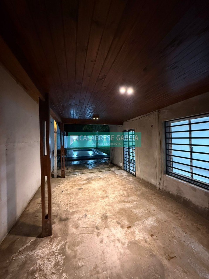 SE ALQUILA CASA 3 DORMITORIO CON PISCINA ZONA CRISOLOGO LARRALDE Y ZANNI