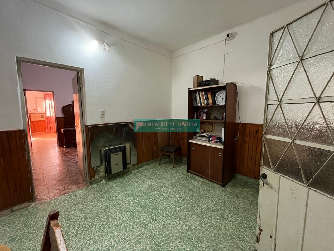 Se vende casa zona Plaza Saenz Peña