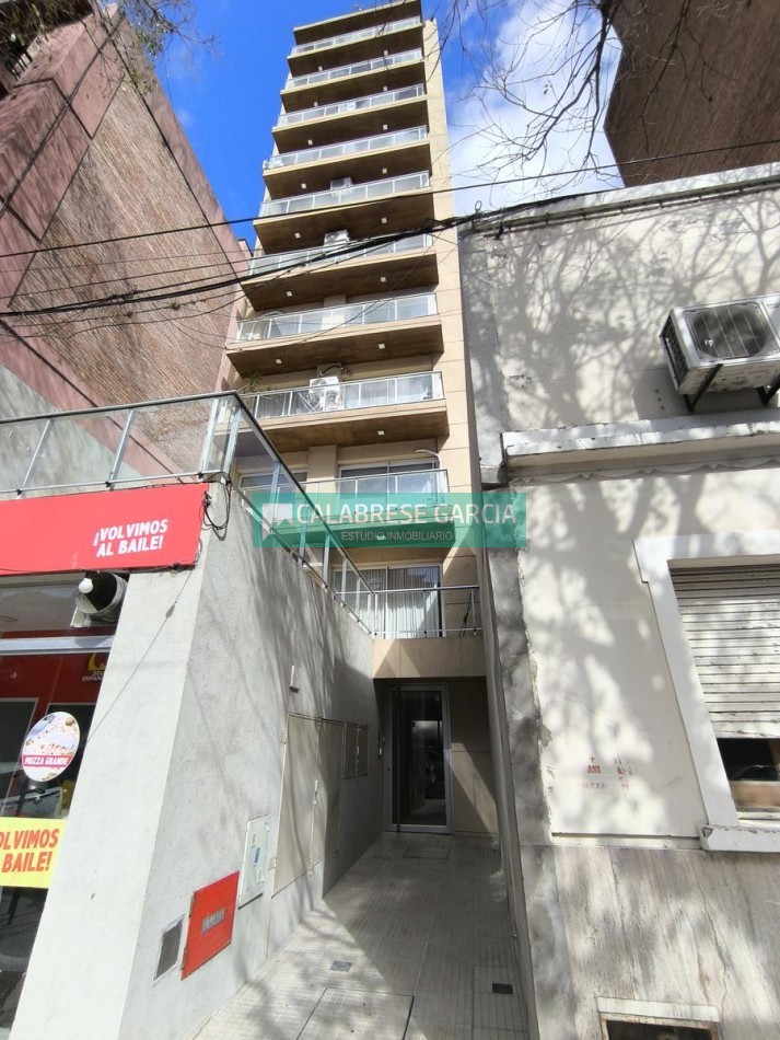 SE VENDE DEPARTAMENTO ZONA PARQUE FRENTE A LA CENTENARIO