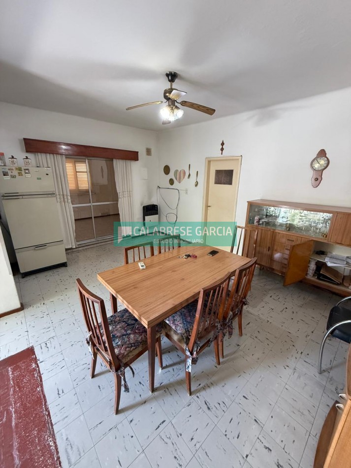 SE VENDE CASA ZONA CENTRO PARA ENTRAR A VIVIR