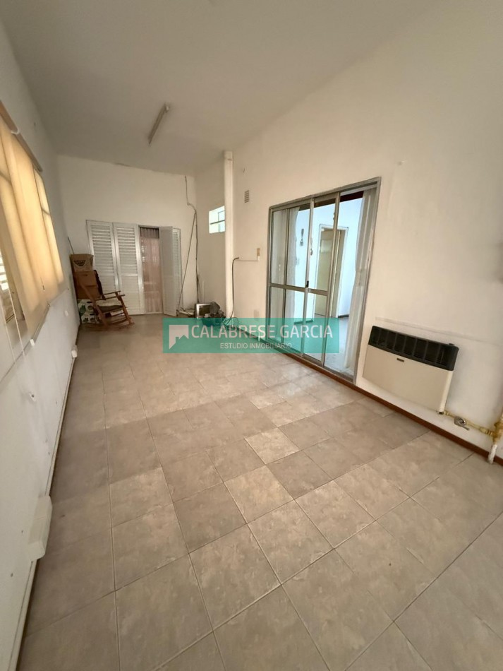 SE VENDE CASA ZONA CENTRO PARA ENTRAR A VIVIR