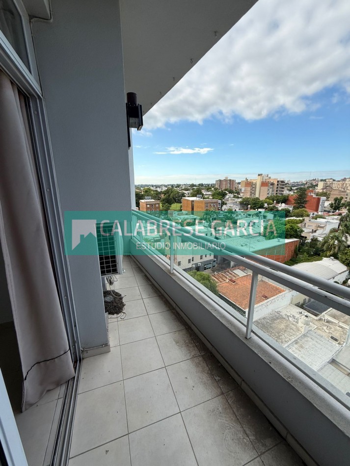 En venta departamento de un dormitorio , excelente vista , balcon corrido ! 
