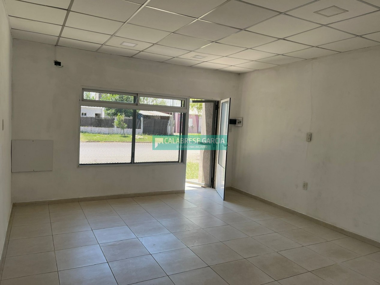 Alquilo Local en Colonia Avellaneda