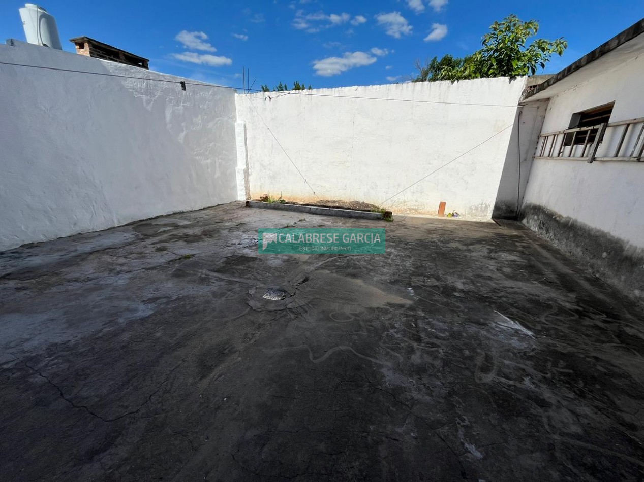 Alquilo casa  amoblada sobre Garrigo casi Miguel David