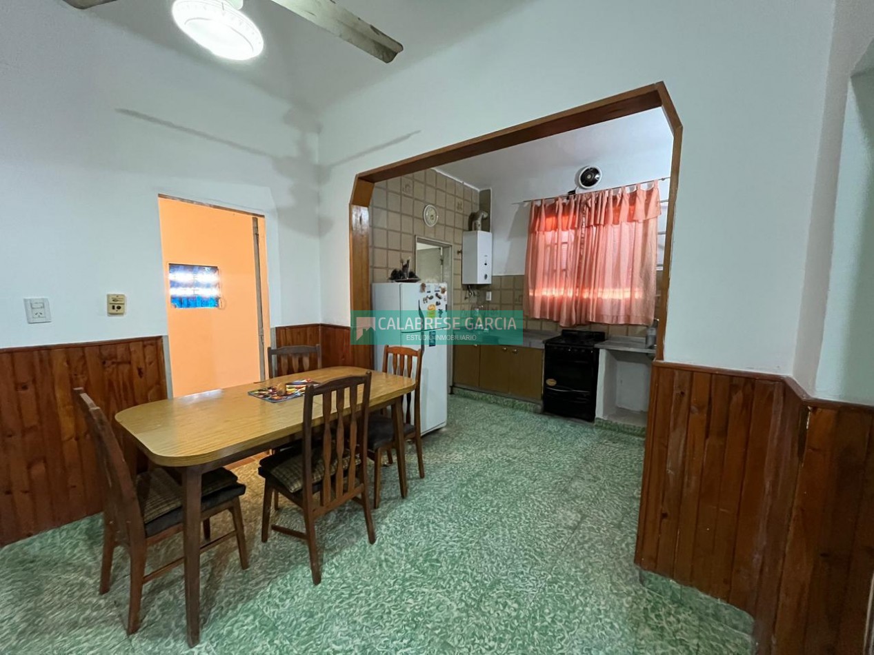 Se vende casa zona Plaza Saenz Peña
