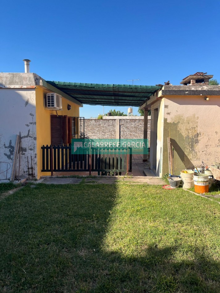 Oportunidad Casa en esquina Blas Parera y Zuviria!