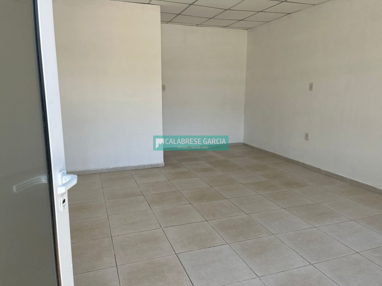 Alquilo Local en Colonia Avellaneda