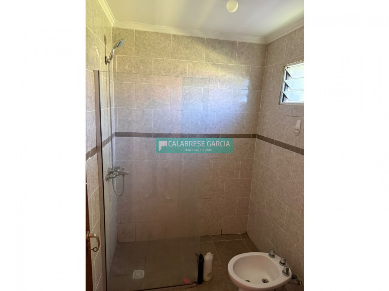 SE ALQUILA CASA 3 DORMITORIO CON PISCINA ZONA CRISOLOGO LARRALDE Y ZANNI