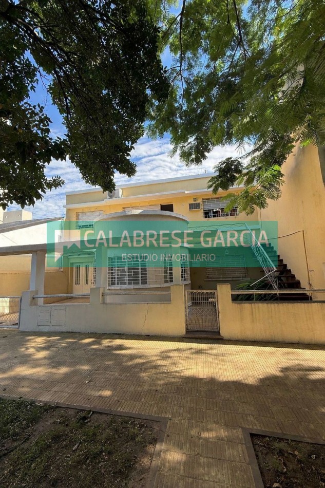 se vende planta alta en calle Maipu