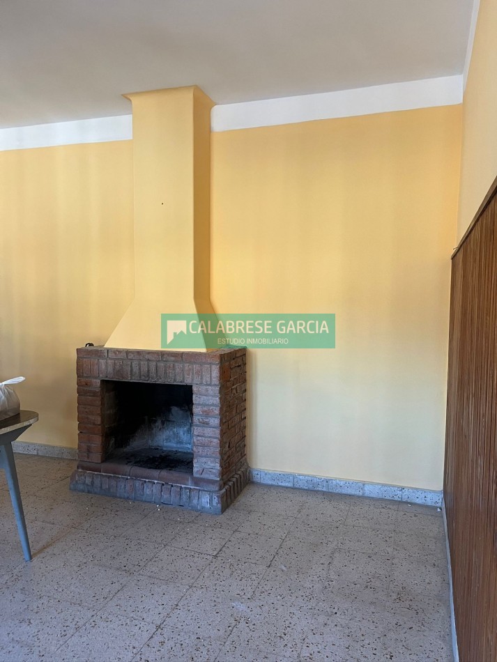 Oportunidad Casa en esquina Blas Parera y Zuviria!