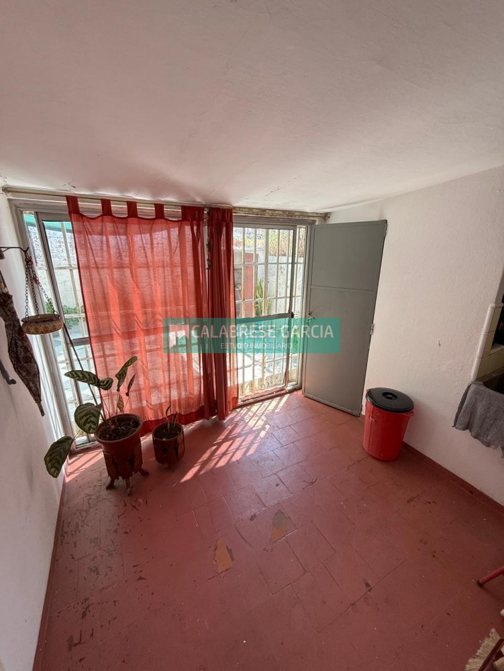 SE VENDE CASA ZONA CENTRO PARA ENTRAR A VIVIR