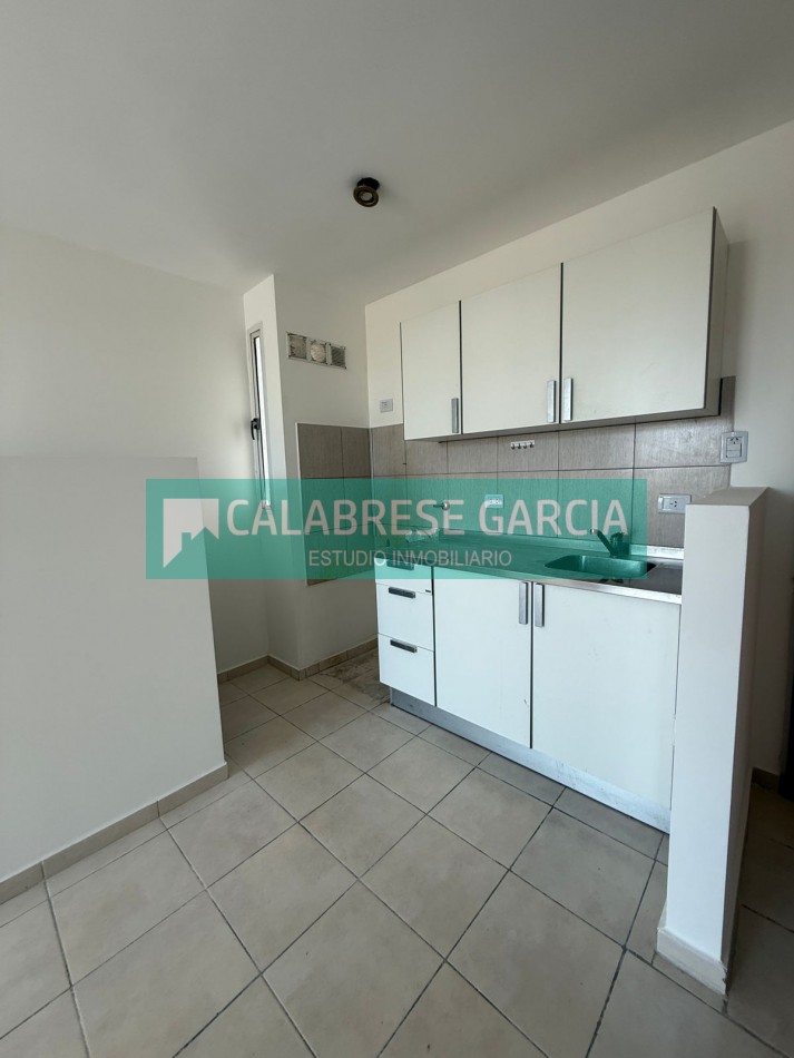 En venta departamento de un dormitorio , excelente vista , balcon corrido ! 