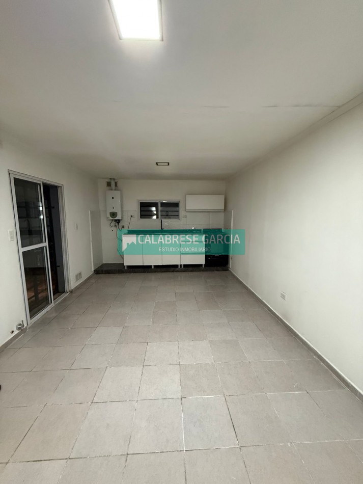 SE ALQUILA CASA 3 DORMITORIO CON PISCINA ZONA CRISOLOGO LARRALDE Y ZANNI