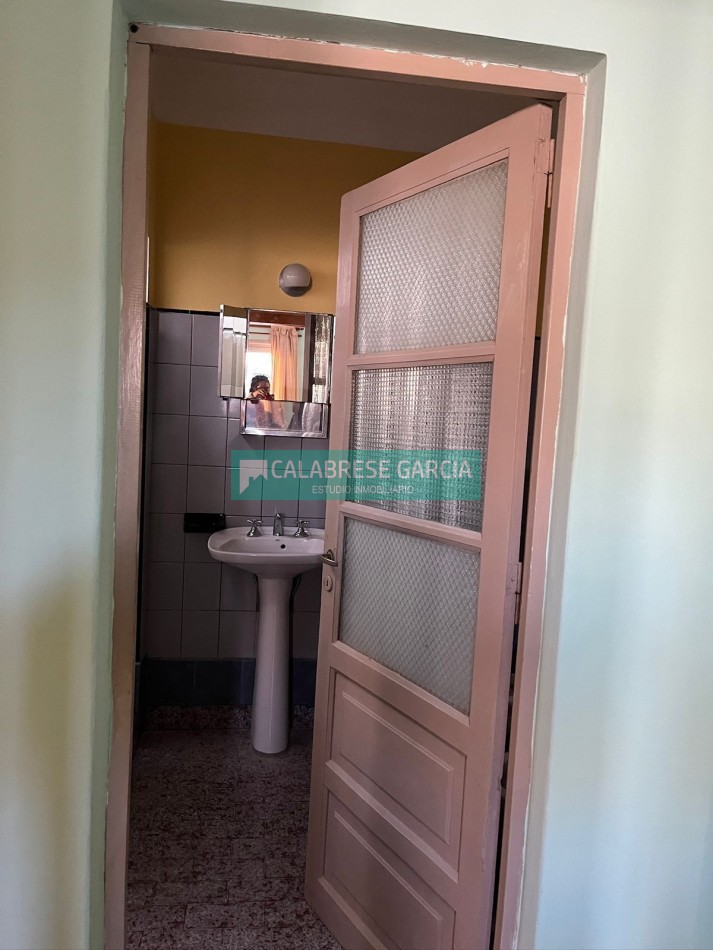 Oportunidad Casa en esquina Blas Parera y Zuviria!