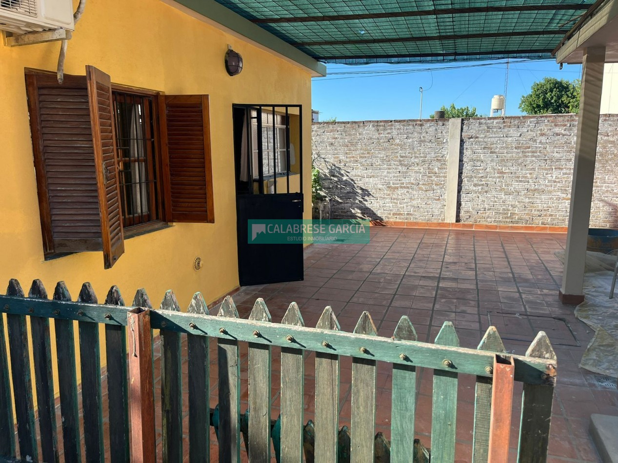 Oportunidad Casa en esquina Blas Parera y Zuviria!