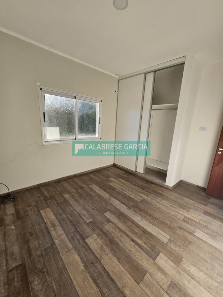 SE ALQUILA CASA DE 3 DORMITORIOS ZONA LA TOMA 